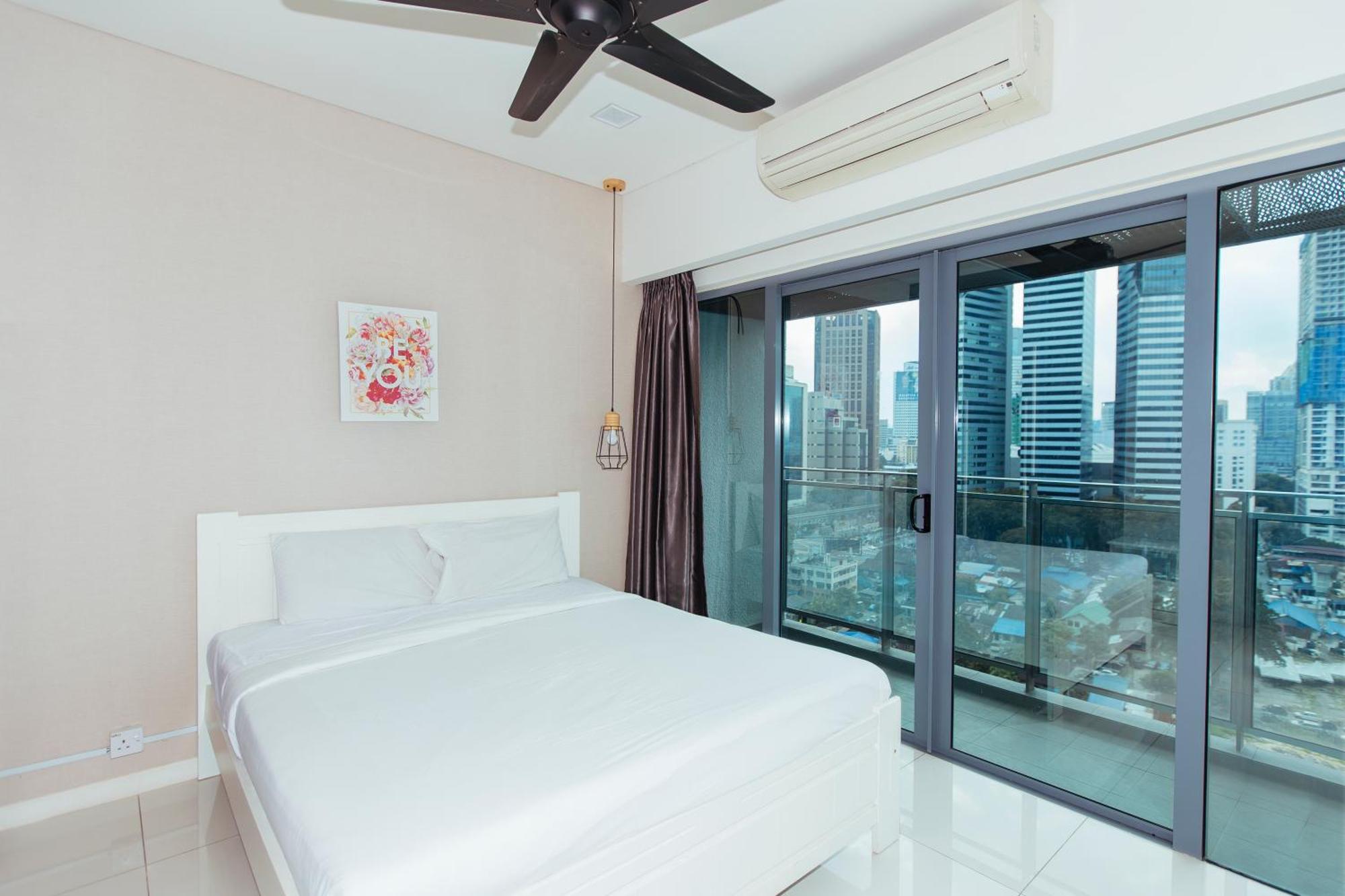 Summer Suites Klcc By Apartx Kuala Lumpur Esterno foto