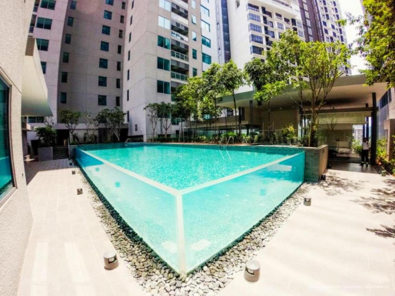 Summer Suites Klcc By Apartx Kuala Lumpur Esterno foto