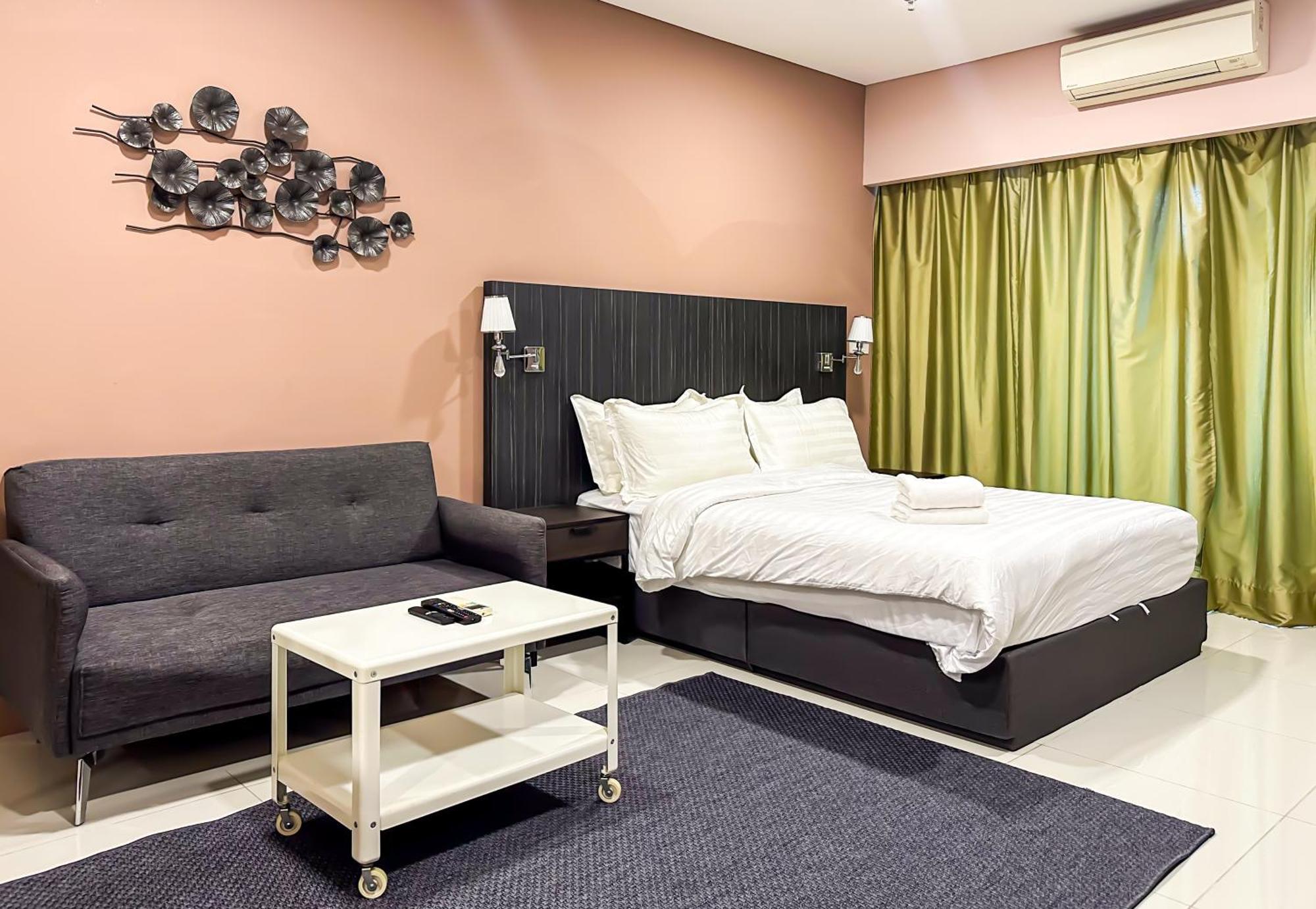 Summer Suites Klcc By Apartx Kuala Lumpur Esterno foto